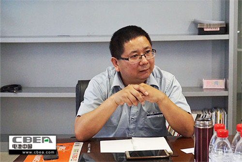 海马电动汽车营销部副部长郑广炜参与座谈交流