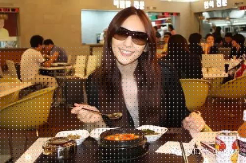 明星旅行糗事一箩筐 总有一个萌到你！
