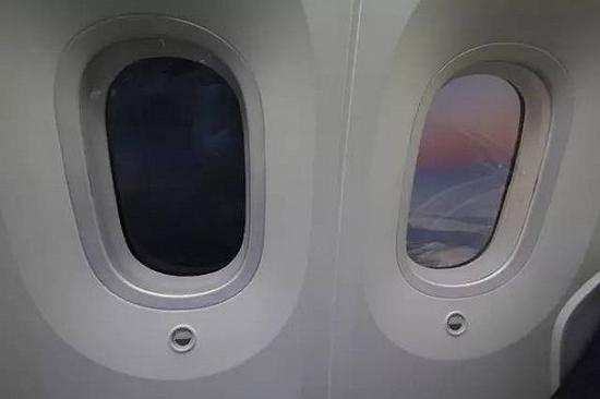 飞机舷窗为什么都是大致圆形的呢？