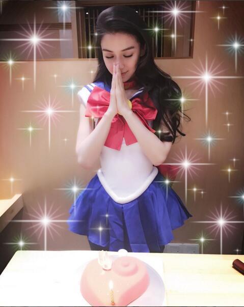 Baby生日玩制服诱惑