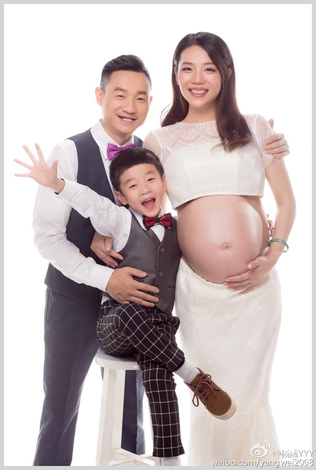 杨云产双胞胎
