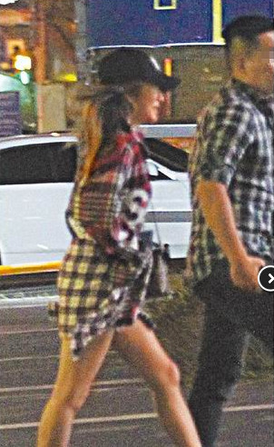 萧亚轩豪派26万红包