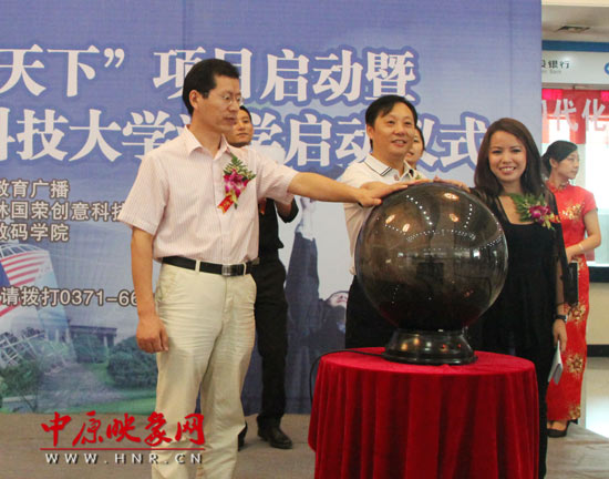 马来西亚人口与居民_马来西亚人口3100多万,华人为何少了一半 目前仅占比22 左(3)