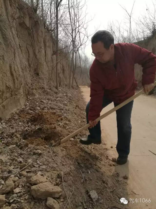 这大叔干起活也是很6呀！