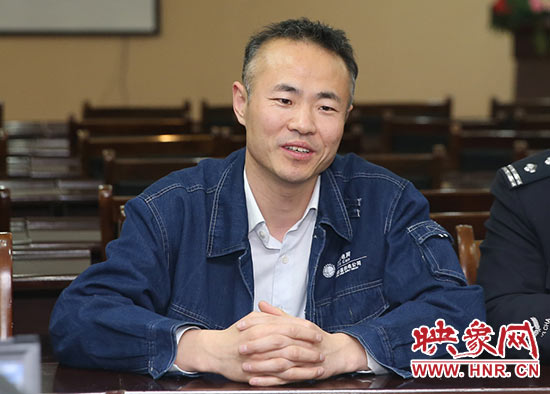“焦裕禄式好干部”代鑫波接受采访