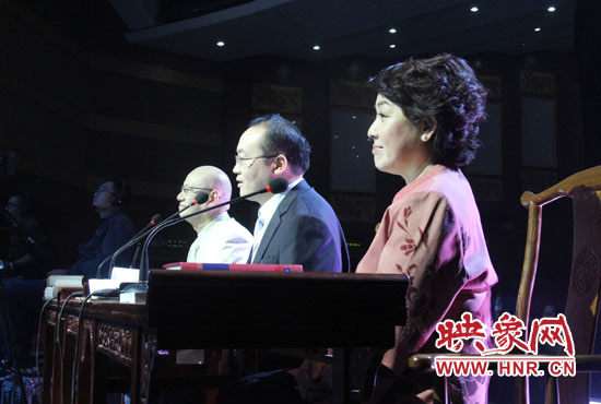 诗词走进电视 《经典少年》引领学生快乐背诗