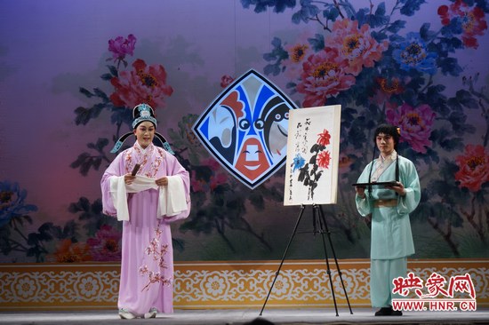 娱乐976主持人池城表演豫剧《巧县官·颂菊》