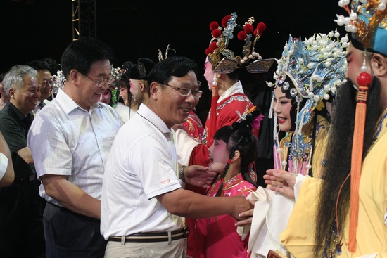 河南人民广播电台台长李新全