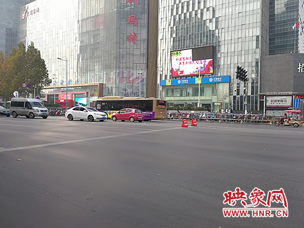限行期间郑州市区以往的拥堵道路通行顺畅