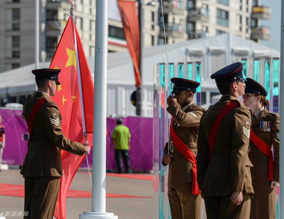 中国奥运代表团升旗仪式