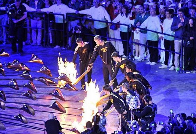 奥运会提倡激励年轻人 七少年成这一夜主角