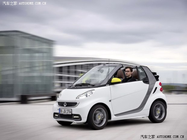 smart fortwo2014款 1.0T 敞篷BoConcept特别版