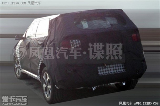 起亚全新小型SUV