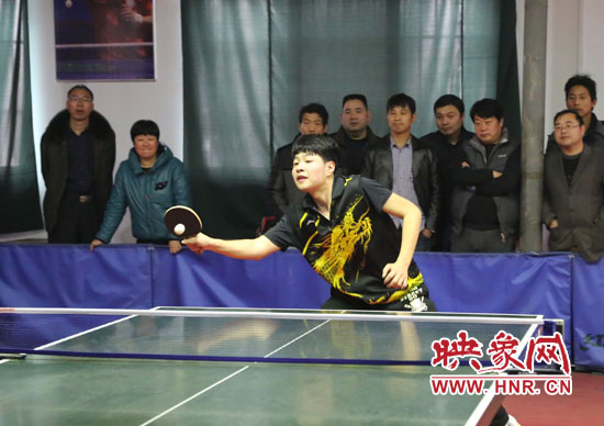 2月22日，乒乓球爱好者齐聚宝丰"雅宝"春季联赛