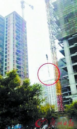 什么也挡不住吃货的脚步 开塔吊车买酸辣粉