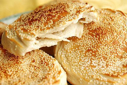 街边切好的哈密瓜为啥不能买 看完你就知道了！