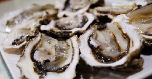 街边切好的哈密瓜为啥不能买 看完你就知道了！