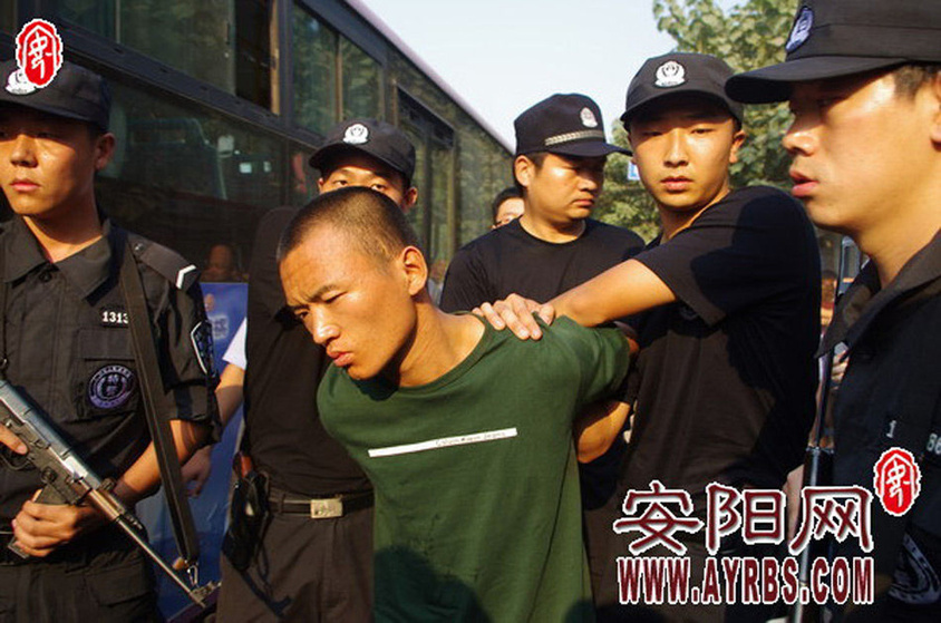 河南安阳公交杀人案嫌犯被缉拿归案