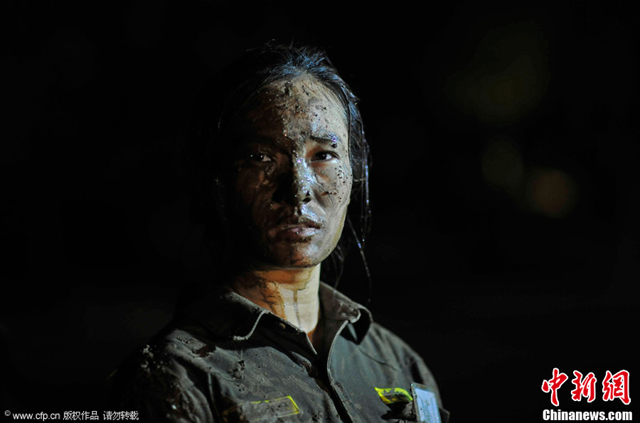 7名女生，没有任何人提出过放弃。