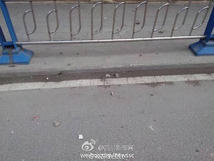 据中国地震台网速报称，11月22日16时55分，四川省甘孜藏族自治州康定县（北纬30.3度，东经10