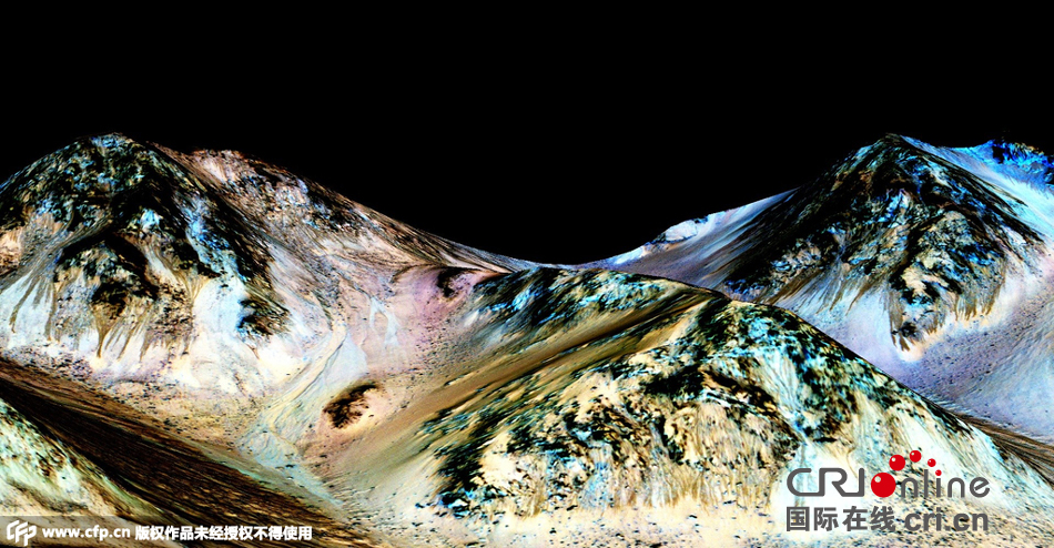 NASA宣布在火星表面发现液态水证据