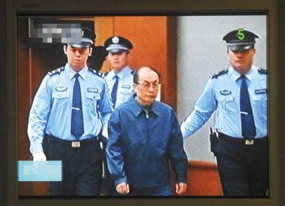 6月9日，庭审刘志军视频截图。资料图片/新华社发