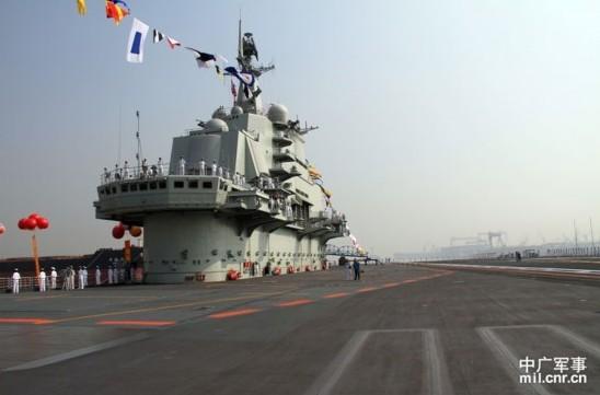 哈格尔参观辽宁舰细节曝光：赞解放军很敬业