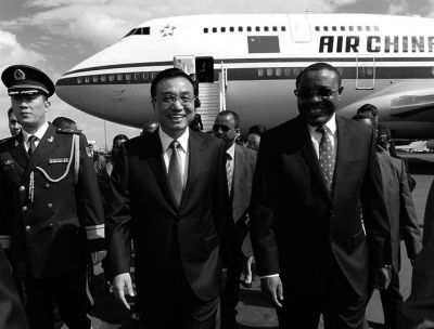 埃塞俄比亚总理迎接李克强总理。中国政府网