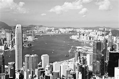 在推进香港政改的进程中，产生较大的争议。