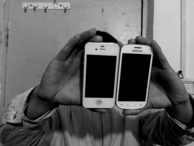 两部手机都是曹某送给小颖以方便联系用的。京华时报记者施志军摄
