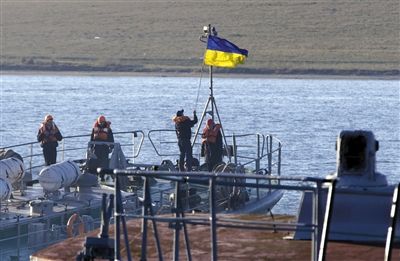 当地时间2014年3月21日，克里米亚塞瓦斯托波尔，乌克兰海军登陆舰。