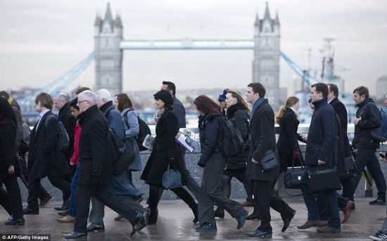 英国伦敦公交司机大罢工致交通瘫痪