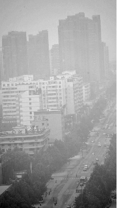 昨日郑州的天空一片灰蒙蒙