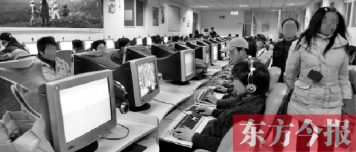 网吧早已成为年轻人的一个重要去处。18年过去了，河南人的生活与互联网已经密不可分