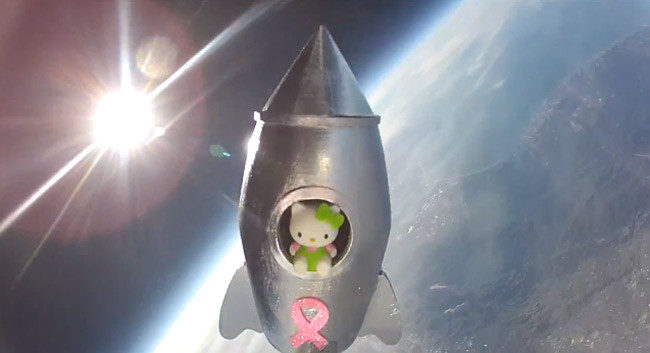 12岁女孩自制气球飞上近太空