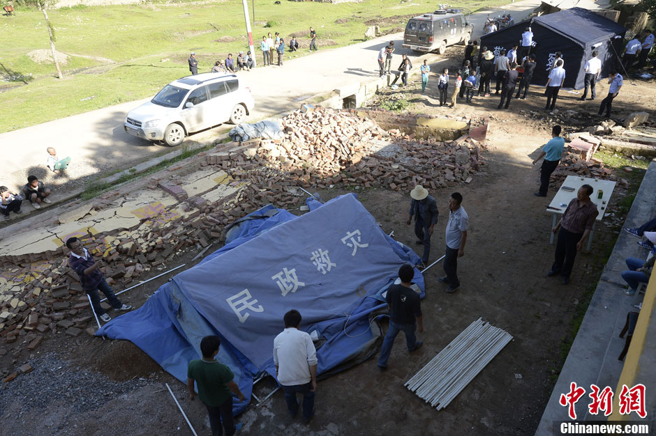 甘肃定西地震：岷县永光村救援现场直击