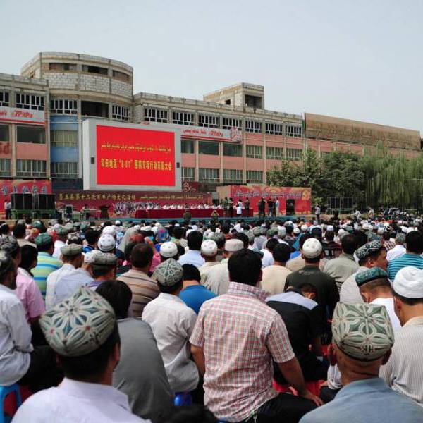 3亿奖励围捕暴徒群众