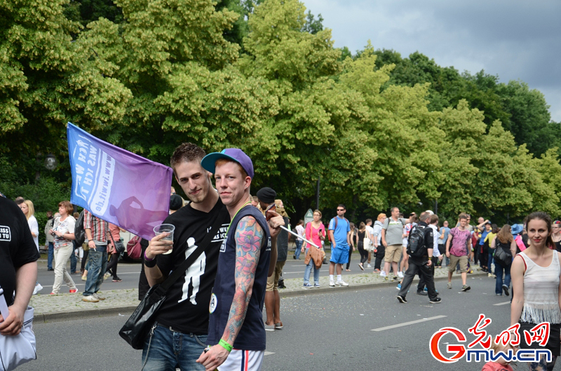 德国柏林举行同性恋骄傲大游行
