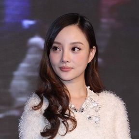 李小璐产后纯美似少女