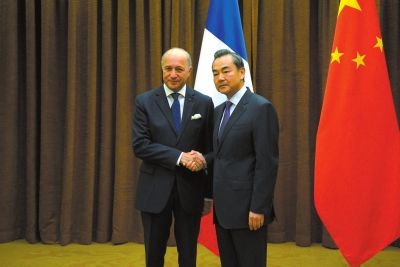 15日，北京，王毅与法国外长法比尤斯举行会谈。图/东方IC