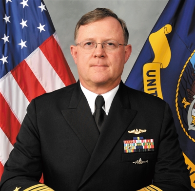 贾尔迪纳 2011年12月出任战略司令部副司令,是潜水艇军官出身。