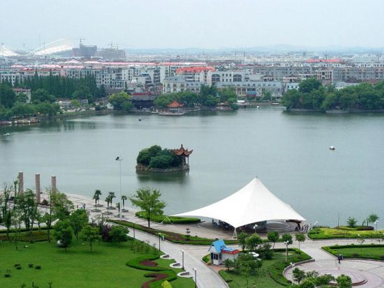 公园景色 图片：芜湖政务网