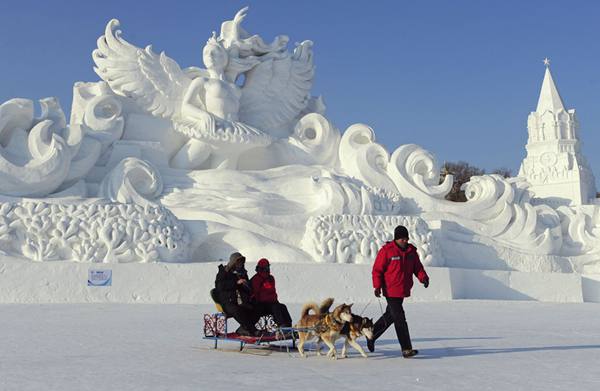 第30届中国·哈尔滨国际冰雪节5日开幕