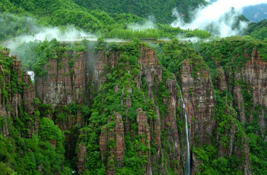 阳春三月 河南登山好去处