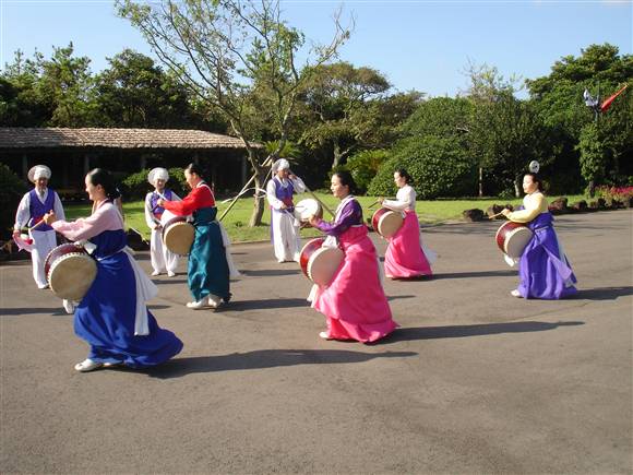 “炸鸡啤酒都教授”韩剧风吹进旅游圈