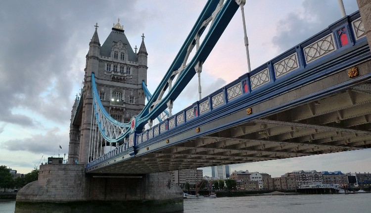 伦敦滑铁卢桥　