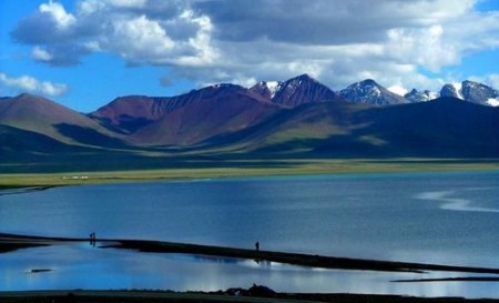 清凉之旅 畅游中国最著名的五大湖泊
