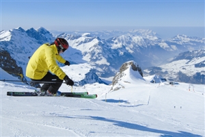 游走童话之国瑞士 在冰雪的世界里畅玩