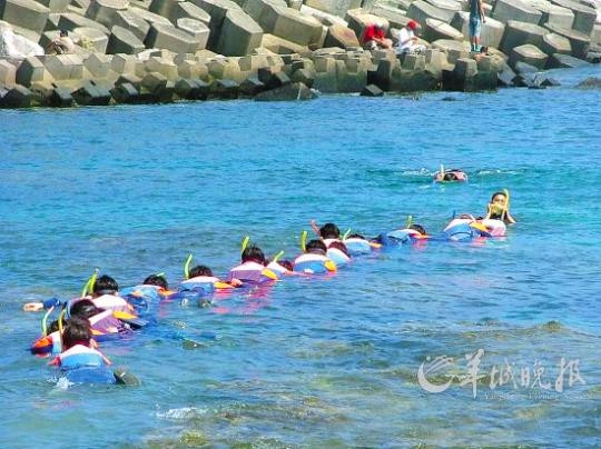 [旅游贴士]浮潜危险多马虎招意外 附加配备保安全