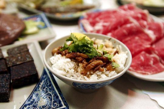 　　卤肉饭在台湾南北地区有不同的意义